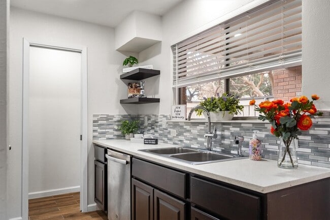 Photo - 2808 Escada Dr Unit 107R