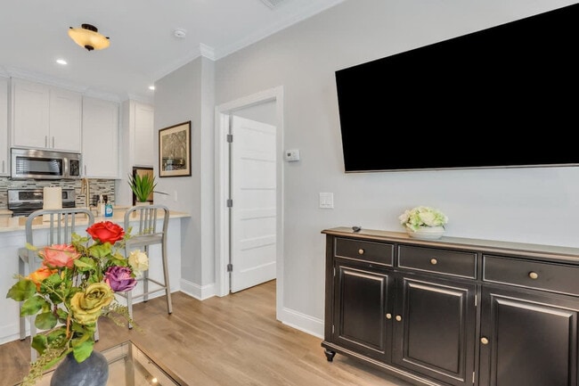 Photo - 306 W Gaston St Unit ID1244802P