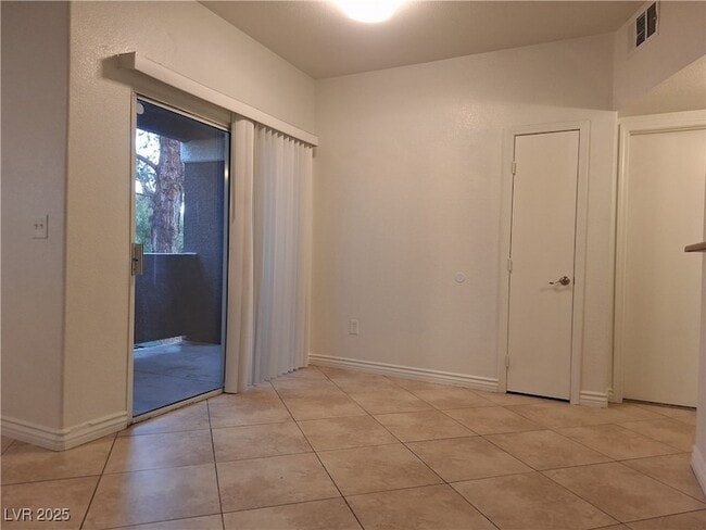 Photo - 9620 W Russell Rd Unit 1135