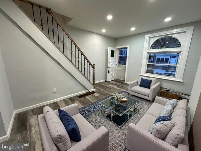 Photo - 1141 Herbert St