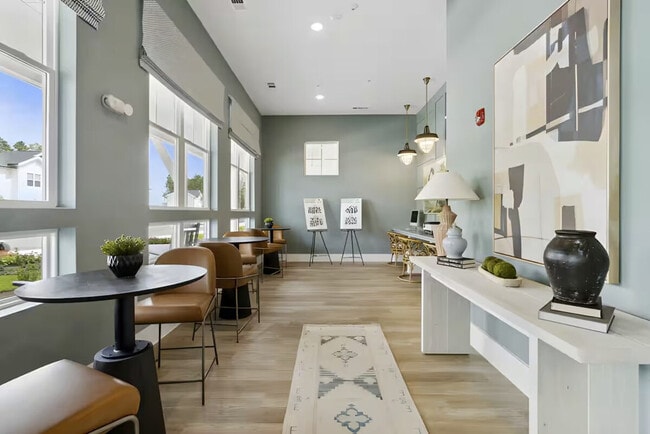 Photo - 637 Wildlight Ave Unit SI FL1-ID1601347P