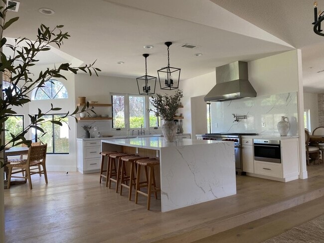 Photo - 45570 Pawnee Cir