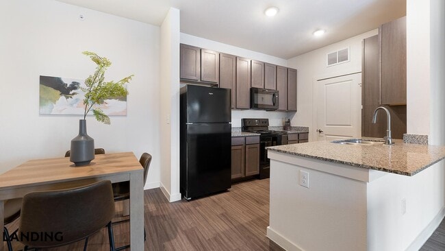 Photo - 2115 Windsor Blvd Unit 2307
