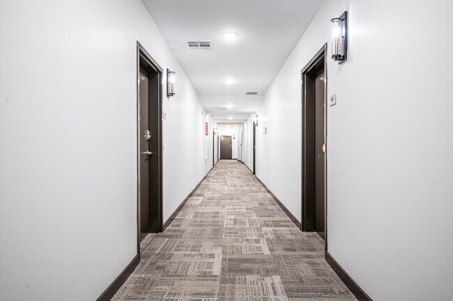 Photo - 542 Boulevard NE Unit ID1299415P