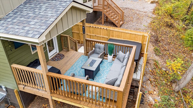 Photo - 323 Kelly's Ferry Pl Unit ID1352406P