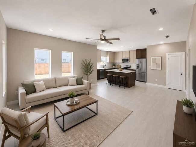 Photo - 2212 Corales St
