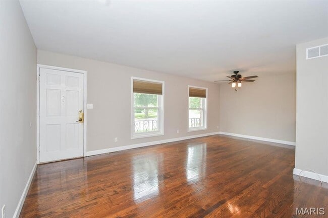 Photo - 7359 Balson Ave