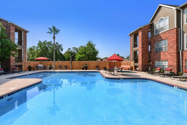 Saltwater Pool - The Lexington