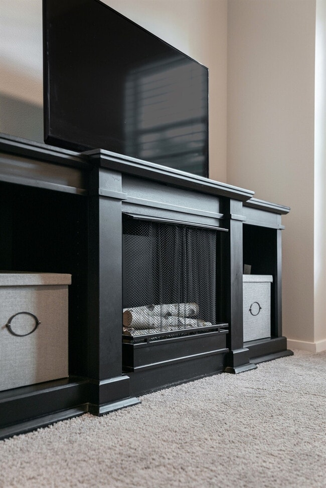 Building Photo - 624 E 32nd St Unit SI ID1296626P