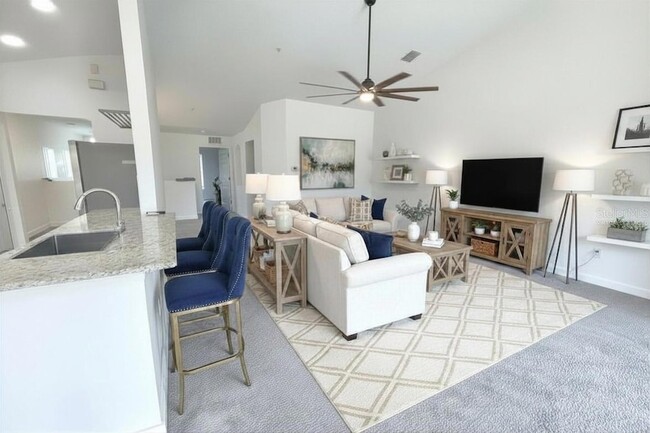 Photo - 2096 Kings Palace Dr
