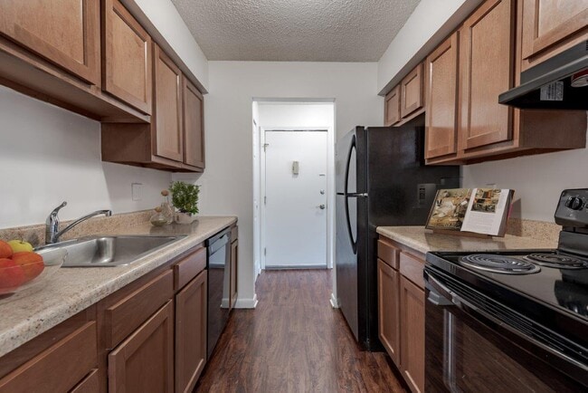 Photo - Creek Hill Apartment Homes