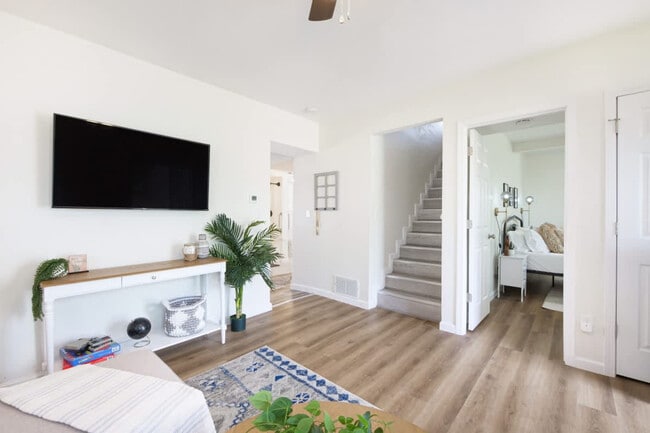 Photo - 415 Short St Unit SI ID1496066P