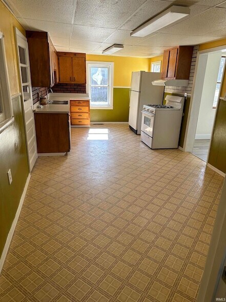 Photo - 520 N Maple St
