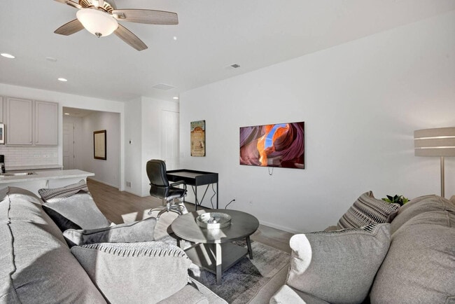 Photo - 5888 Indian Wls Ct Unit ID1013141P