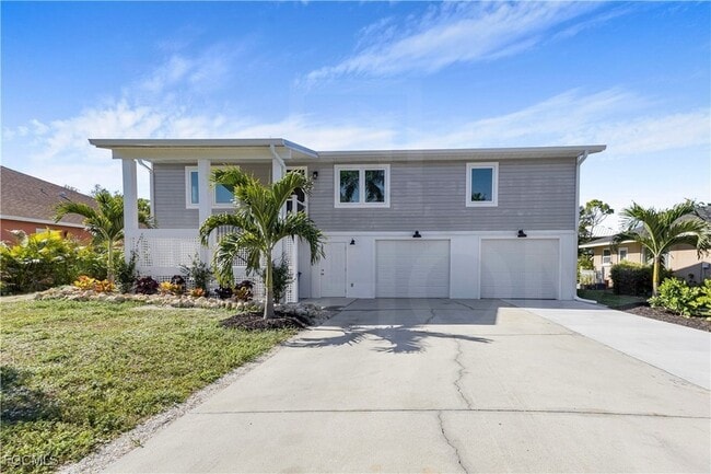 Photo - 10697 Holly Rd