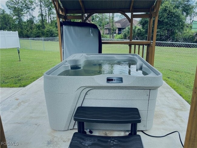 Photo - 940 Belmont St E