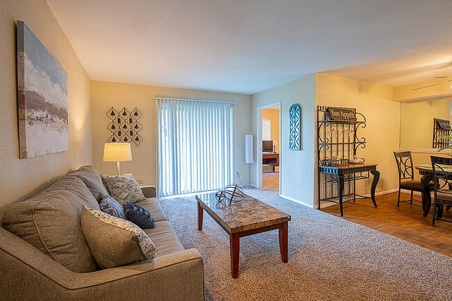 Building Photo - Deer Wood