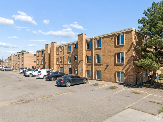 Alternate Building View - Casa Serena Apartments