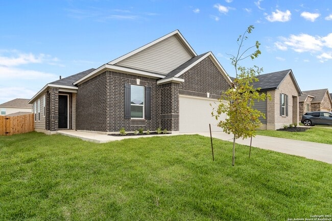 Photo - 246 W Flowing River Dr