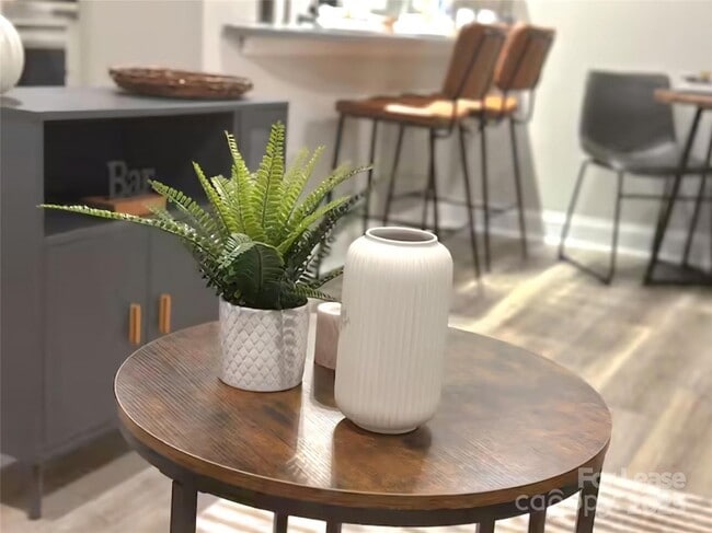 Photo - 2000 Patio Ct Unit 124