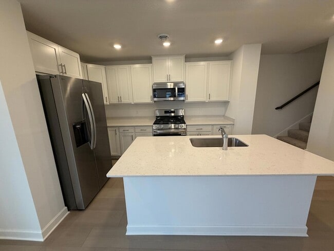 Photo - 5285 Long Pointe Pass