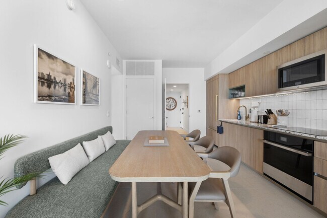 Photo - 159 NE 6th St Unit FL24-ID1032207P