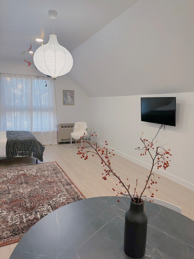 Photo - 854 W 13th Ave Unit ID1284539P