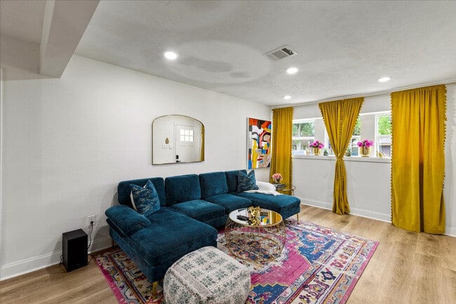 Photo - 5803 Farwell Dr Unit SI ID1624278P