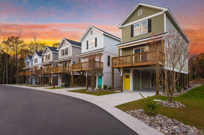Overlook at Jackeys Creek - Leland, NC 4 units available