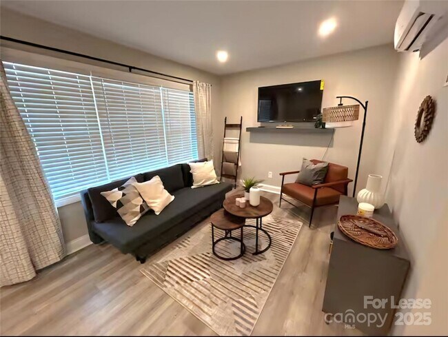 Photo - 2000 Patio Ct Unit 124