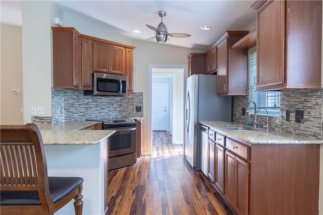 Photo - 5009 Corsica Square