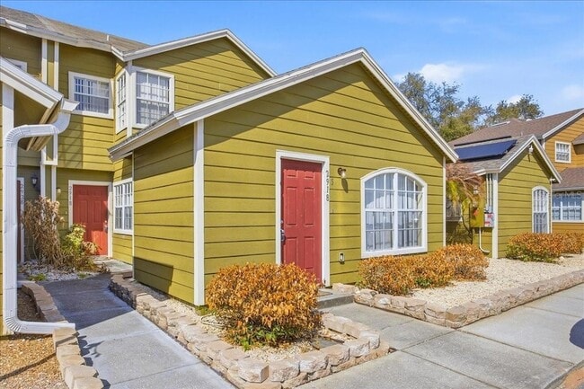 Photo - 2918 Fan Palm Dr