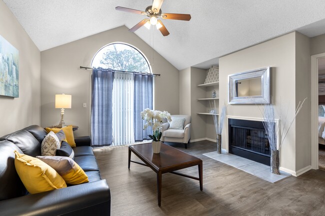 Photo - East Ponce Village