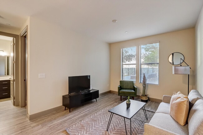 Photo - 555 N College Ave Unit ID1014601P