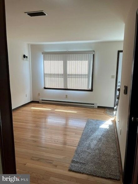 Photo - 224 W 8th St