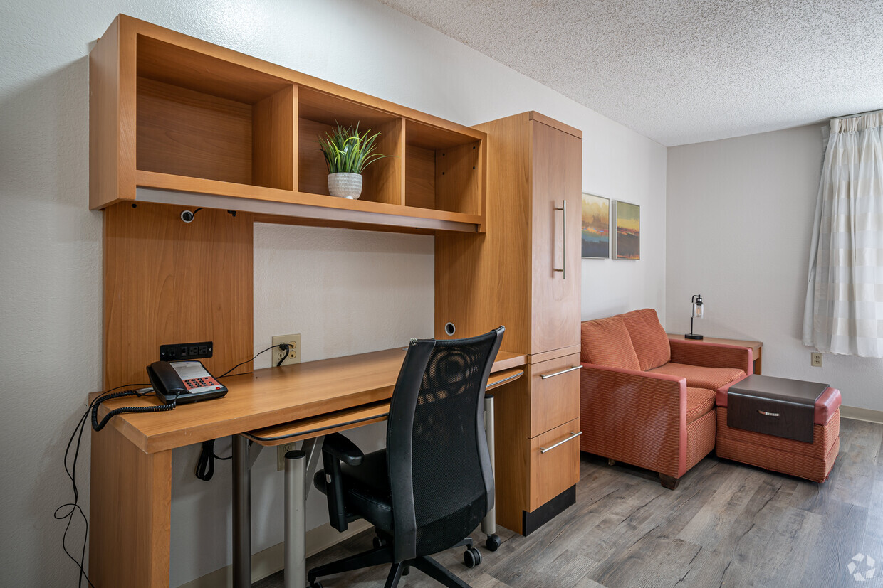 Floor Plan - Furnished Studio