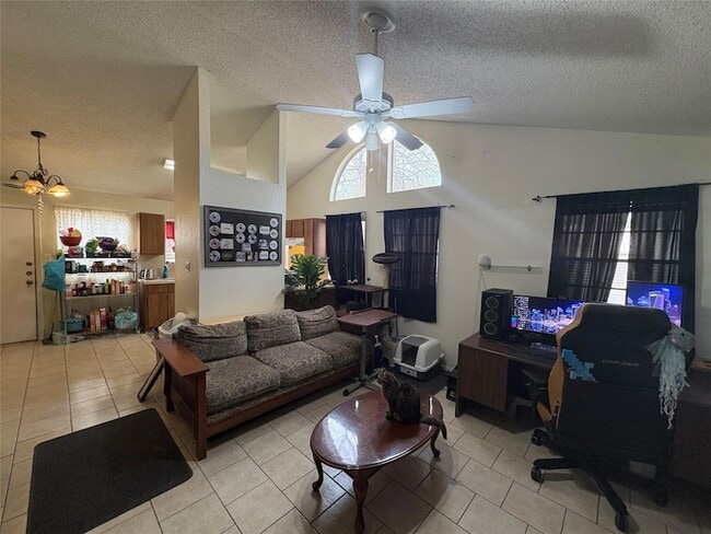 Photo - 8811 Pineridge Dr Unit B