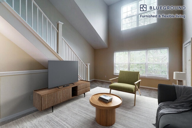 Photo - 100 Court N Dr