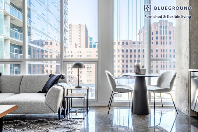 Photo - 108 W Chicago Ave Unit FL6-ID362