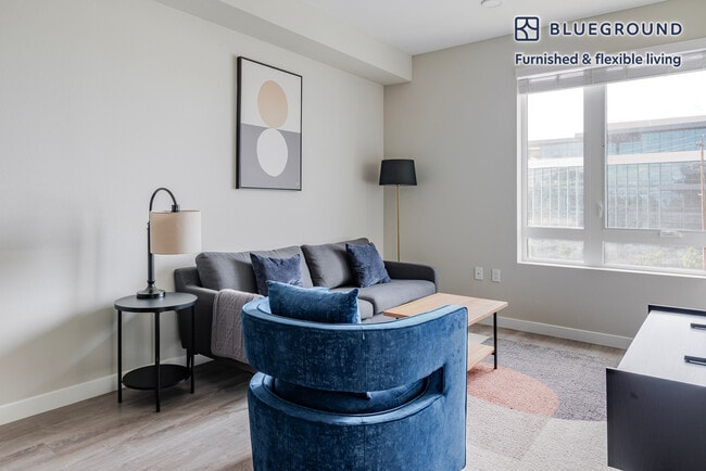 Building Photo - 3560 Rambla Pl Unit FL3-ID1948