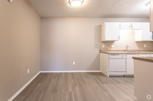 1 BR, 1 BA - 615 SF - A2 - Landmark