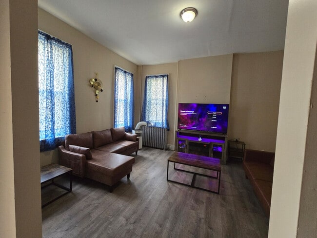 Photo - 403 Elm St Unit SI ID1623154P