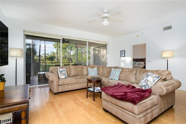 Photo - 26876 Wedgewood Dr Unit 102