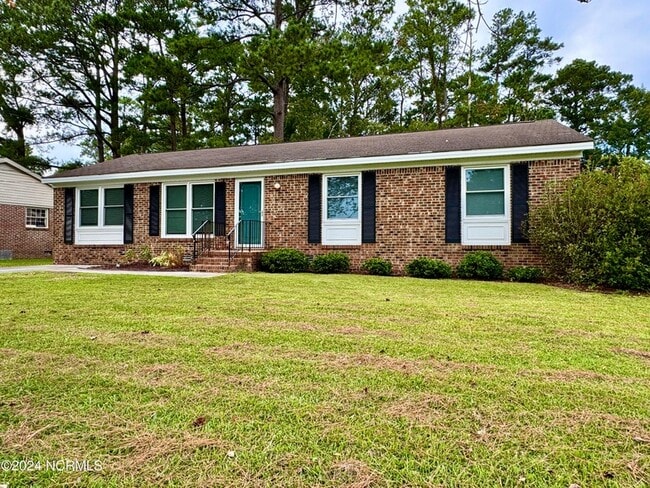 Photo - 219 Stratford Rd