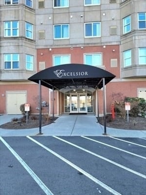 Building Photo - 1 Cityview Ln Unit 214