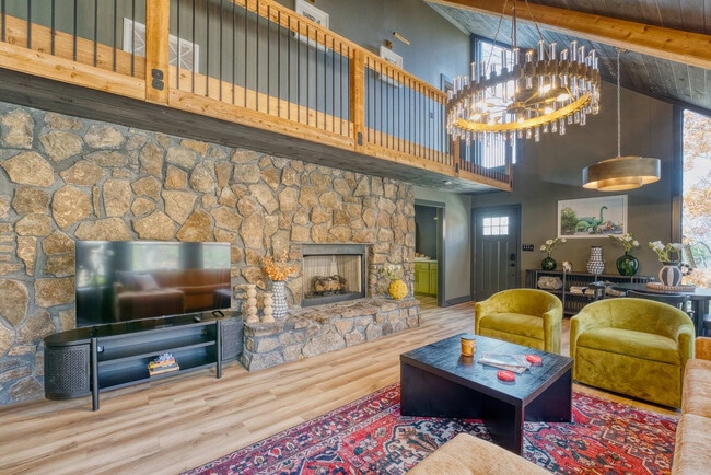 Photo - 1780 N Walnut Ave Unit ID1363339P