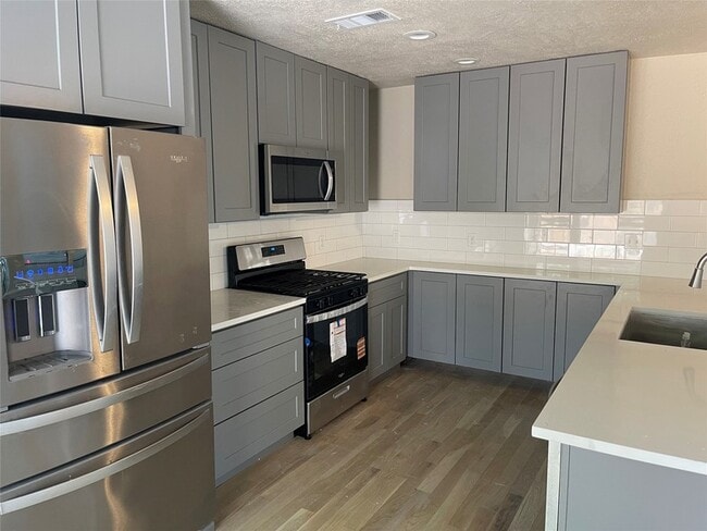 Photo - 3040 Airhaven St