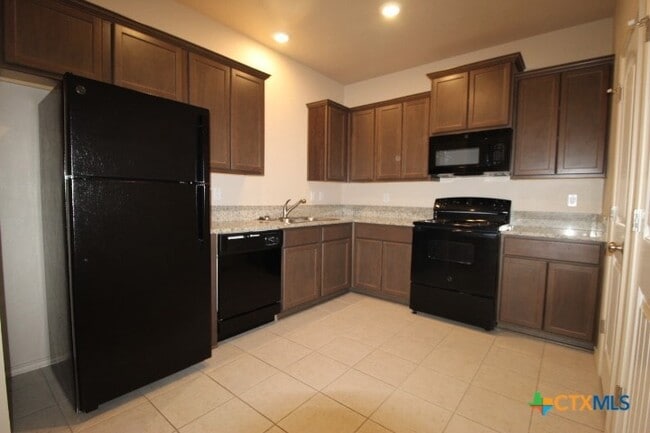 Photo - 1705 Montell St Unit B