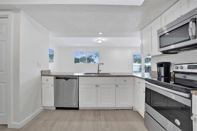 Photo - 4001 N 41st Ct