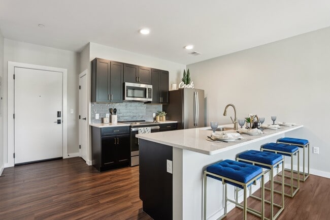 Photo - Station on Main